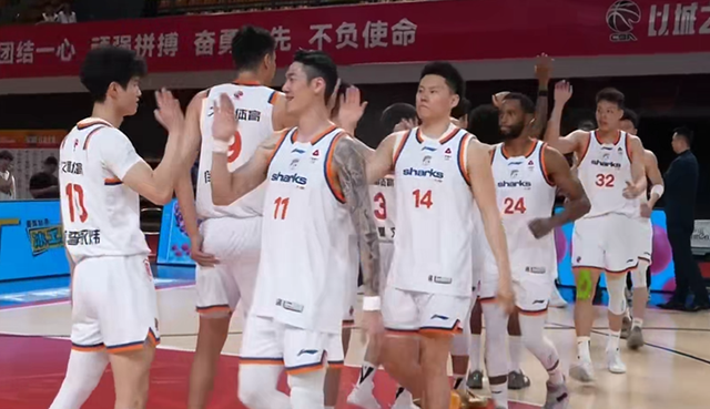 188金宝博体育-CBA常规赛落幕！福建双杀广东 四川42连败 宁波助攻广州进季后赛
